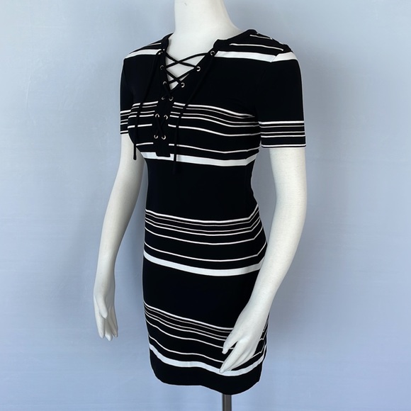 WHBM Short Sleeve Stripe Lace up Shift Dress Size XXS - Picture 8 of 14